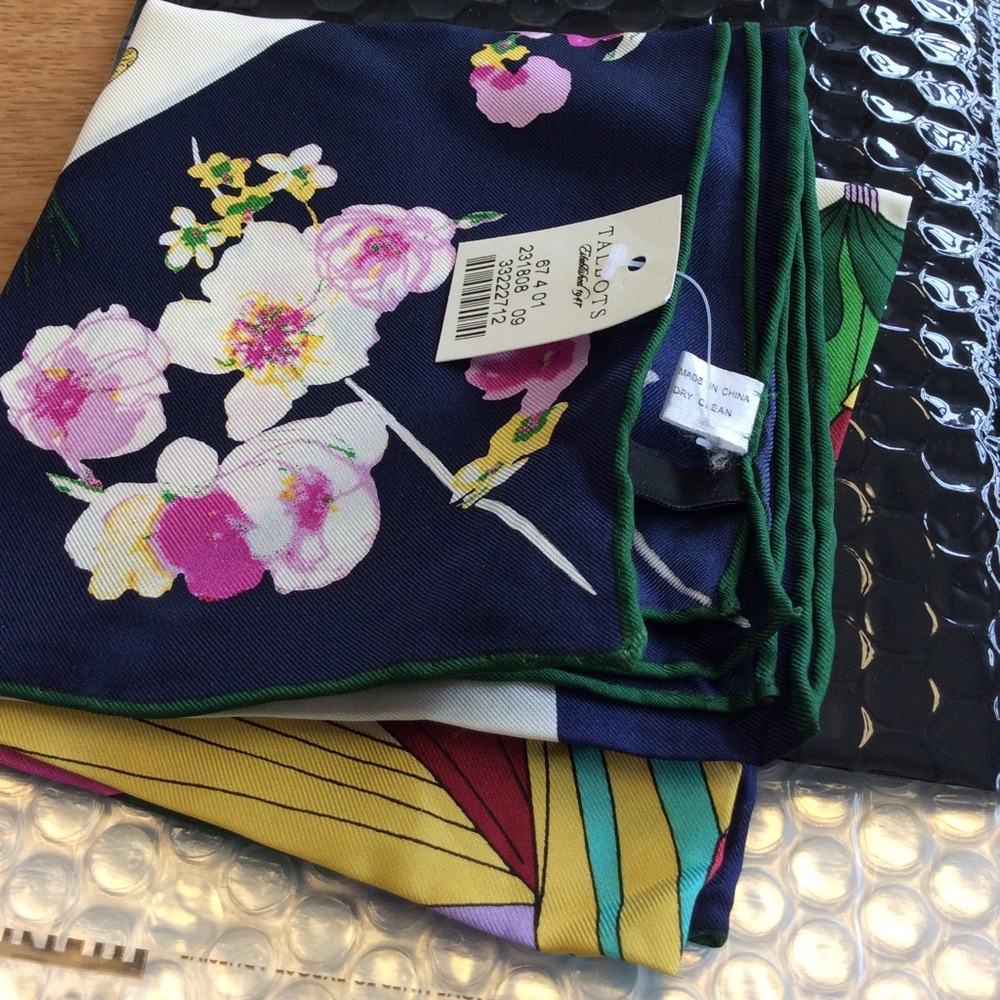 Talbots Silk Scarf - Picture 3 of 4